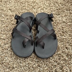 Women’s Chaco Black Zong Ecotread Sandals Size 6